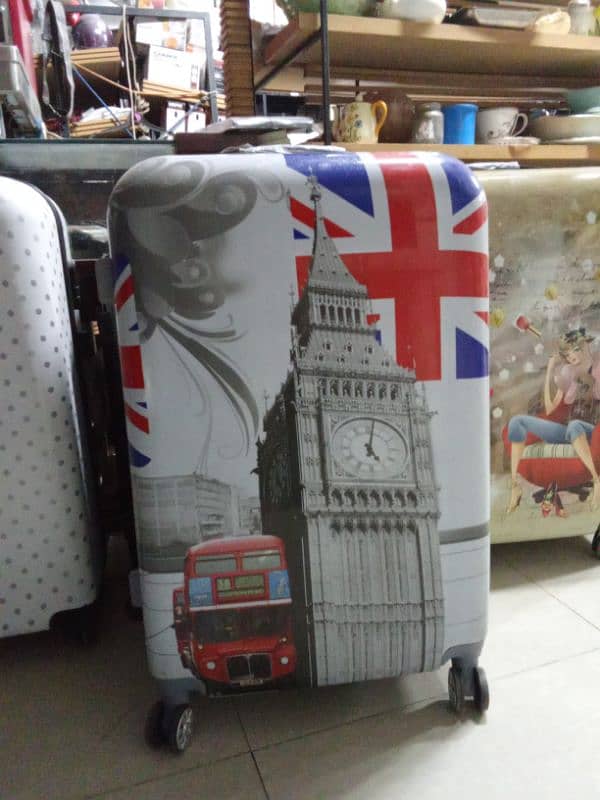 Branded Luggage Bags Available 5