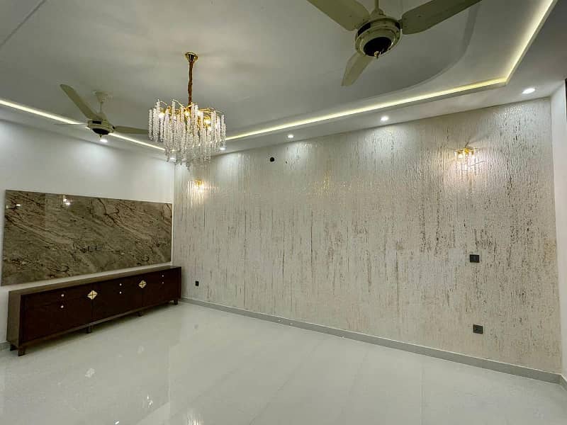 1 Kanal Brand New Luxury House Available For Rent In Bahria Town Lahore. 6