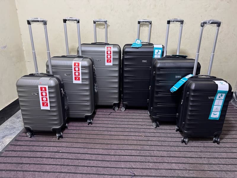 Luggage bags/ travel suitcases/ trolley bags/ travel trolley/ attachi 3