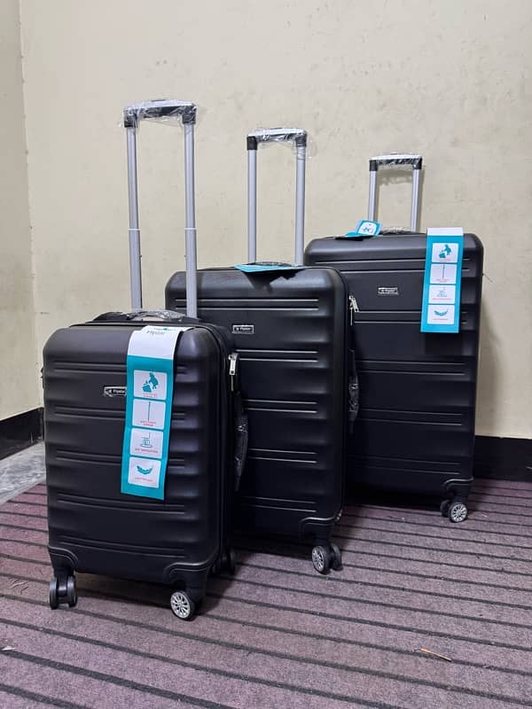 Luggage bags/ travel suitcases/ trolley bags/ travel trolley/ attachi 4