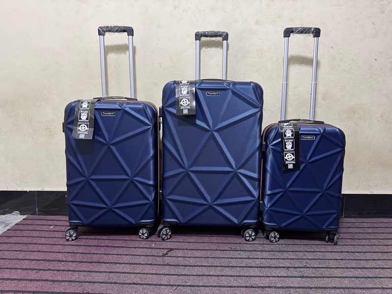 Luggage bags/ travel suitcases/ trolley bags/ travel trolley/ attachi 9