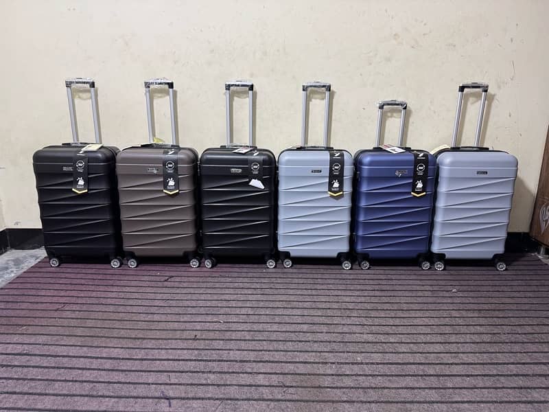 Luggage bags/ travel suitcases/ trolley bags/ travel trolley/ attachi 10