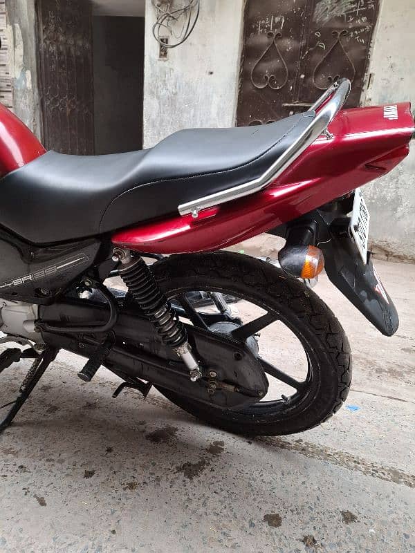 ybr 125 all ok lush condition 2016 model 2018 regiesterd 5