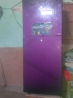 Dawlance fridge medium size