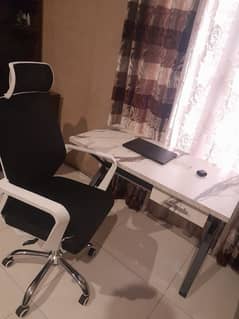 Laptop Table and Chairs