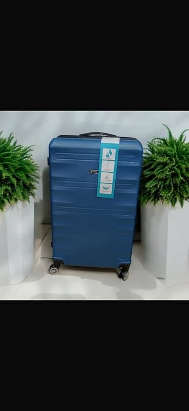 Luggage bags/ travel suitcases/ trolley bags/ travel trolley/ attachi 4