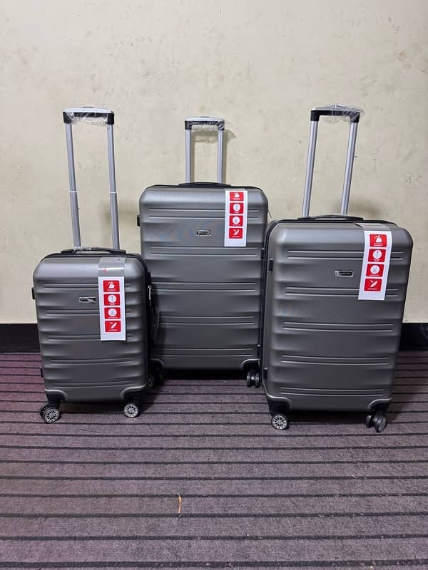 Luggage bags/ travel suitcases/ trolley bags/ travel trolley/ attachi 19