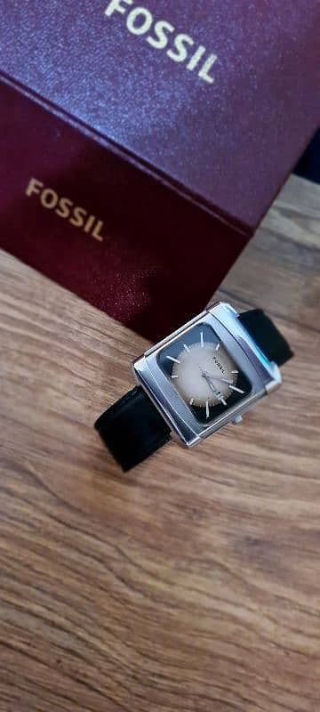 Fossil Gents wrist watch square dial Rare n Unique edition fossil 1