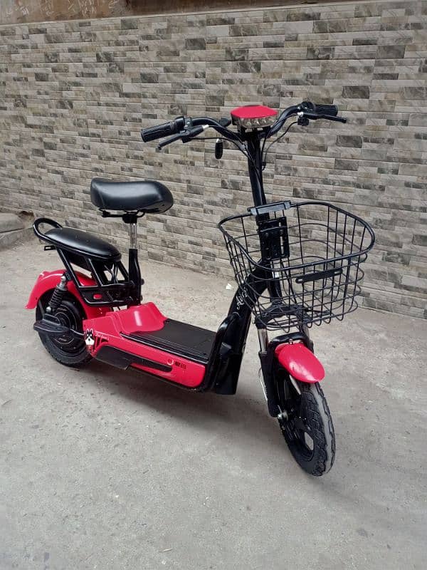 Aima Electric Scooty 0