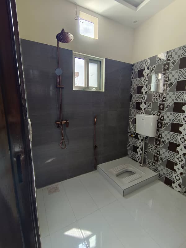 6 MARLA,5 BED ROOMS BRAND NEW SPANISH HOUSE FOR SALE 2