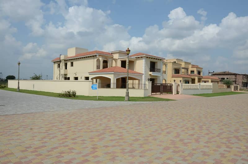 1 Kanal Villa For Sale Central Block, Bahria Ochred Lahore 3