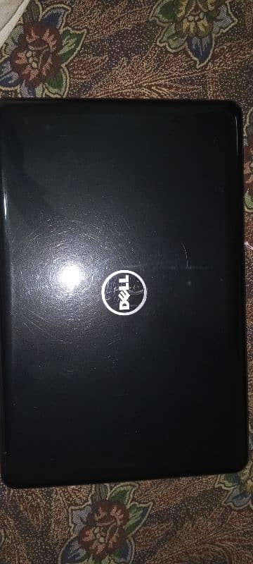 DELL Inspiron 3