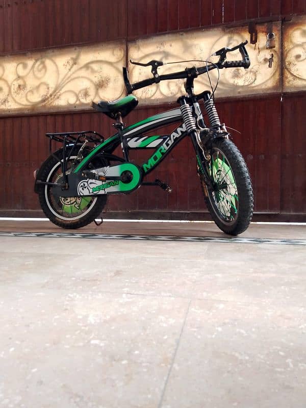 Almost New hy in very good condition with front rear brake 3