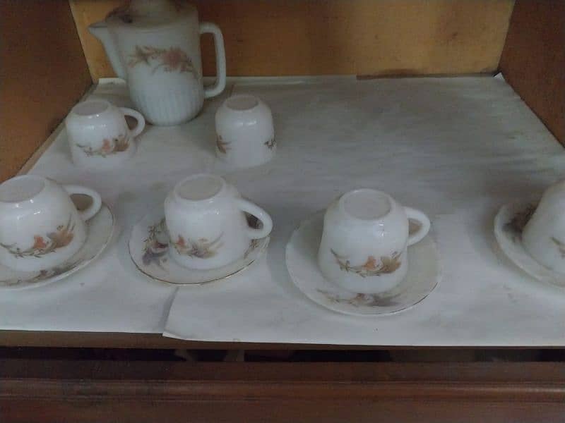 crockery 1