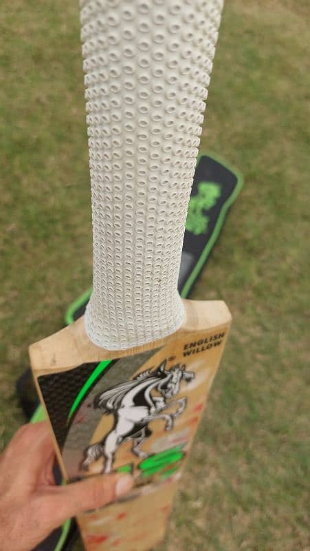 Cricket bat HS core7 4