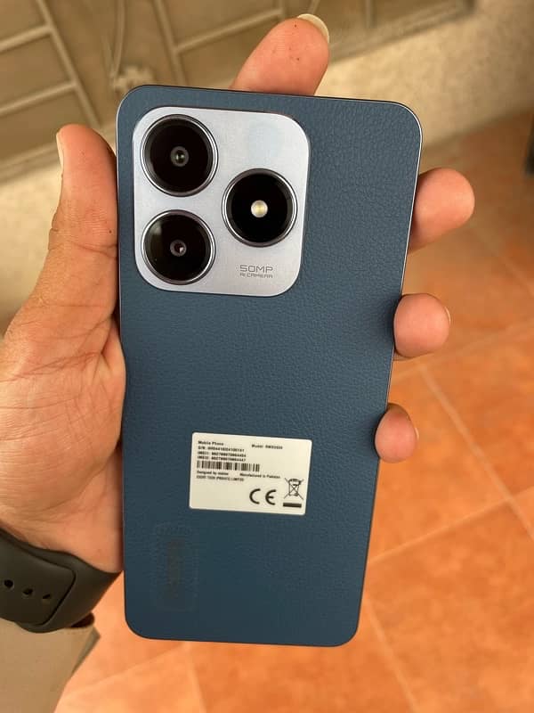 realme C63 2