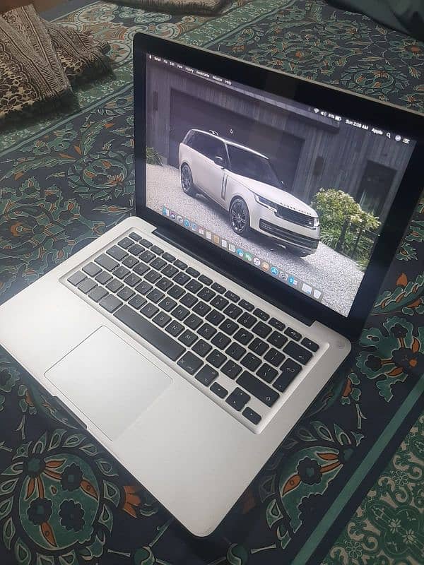 MacBook Pro (13-inch, Late 2011) 0