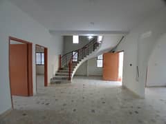 400 SQUARE YARDS CORNER SINGLE STORY INDEPENDENT HOUSE FOR RENT IN JAUHAR