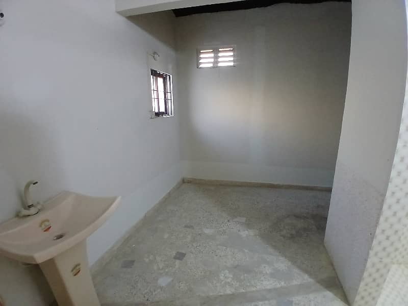 400 SQUARE YARDS CORNER SINGLE STORY INDEPENDENT HOUSE FOR RENT IN JAUHAR 5