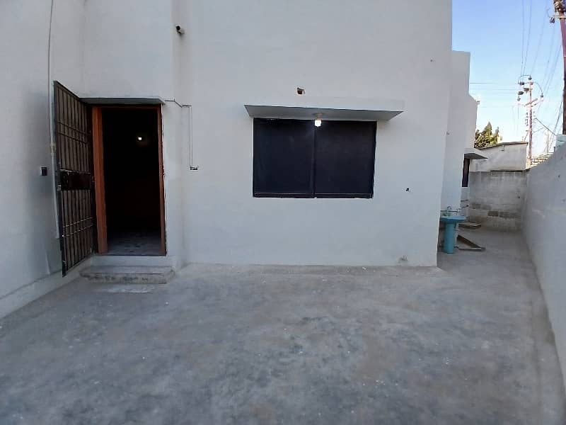 400 SQUARE YARDS CORNER SINGLE STORY INDEPENDENT HOUSE FOR RENT IN JAUHAR 14