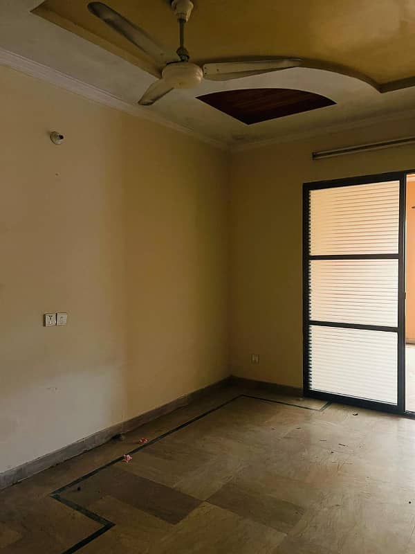 10 Marla Lower Portion With Store For Rent At Very Prime Location 4