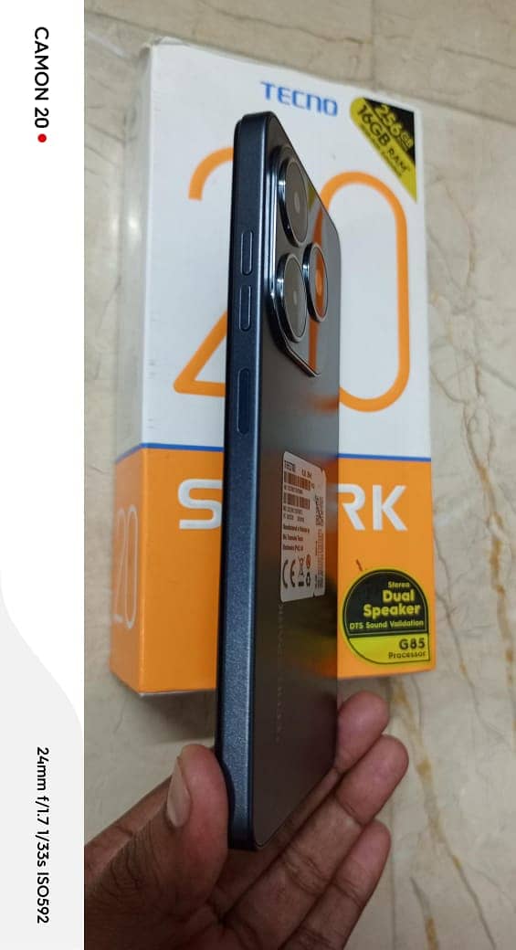 Tecno spark 20 8+8/256 with warranty 3