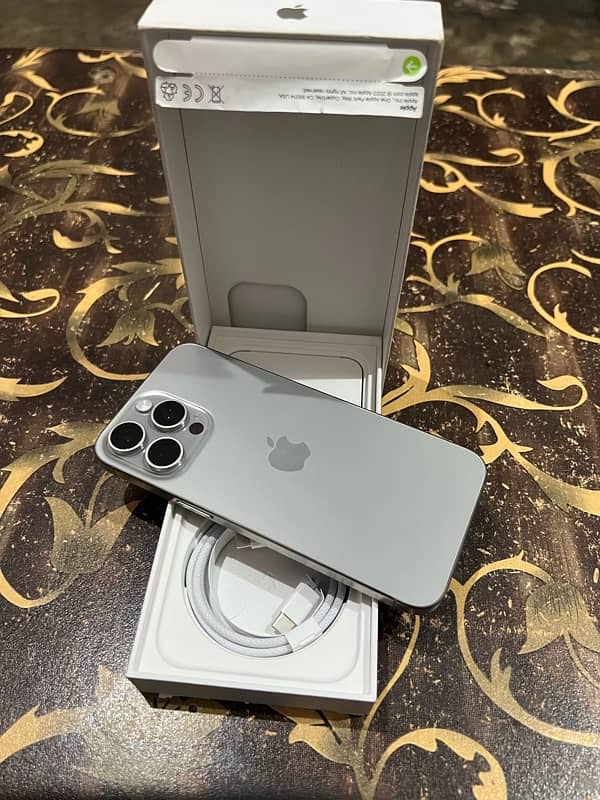 iphone 15 pro max 256gb 1