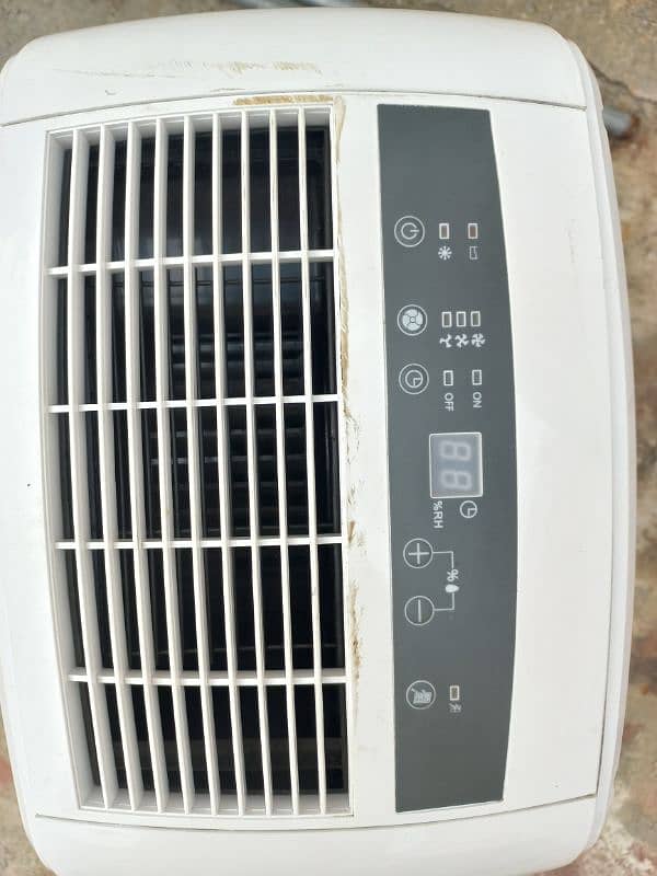 Multistar Dehumidifier 30 liter/day 2