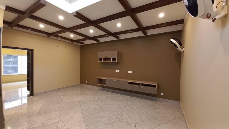 10 Marla Beautiful First Entry House For Rent In Sector E Bahira Town Lahore 11