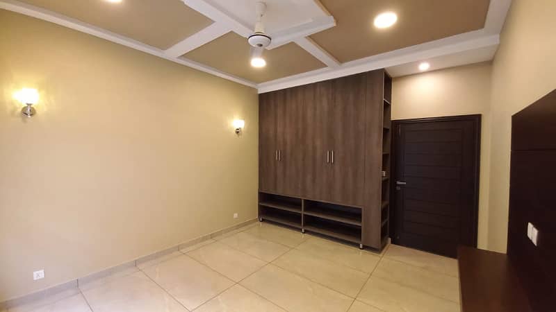 10 Marla Beautiful First Entry House For Rent In Sector E Bahira Town Lahore 14