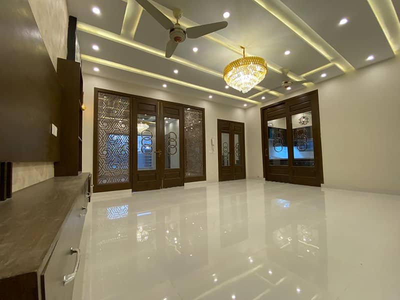 10 Marla Beautiful First Entry House For Rent In Sector E Bahira Town Lahore 30