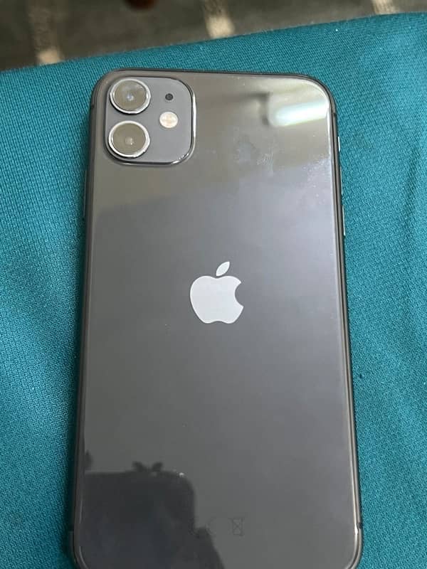 iPhone 11 3