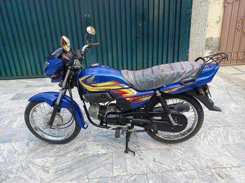 Honda pridor  2023 model 1st onwer 8500 km drivem only like new bike 1