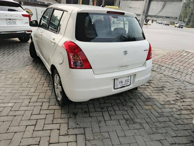 Suzuki Swift 2015 8