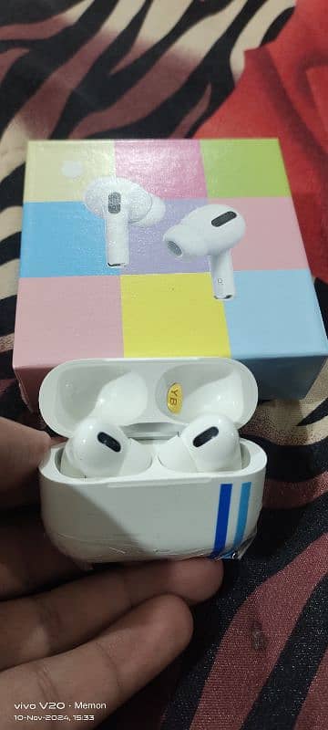 Airpods 0