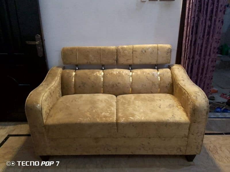 Brand New sofa 0