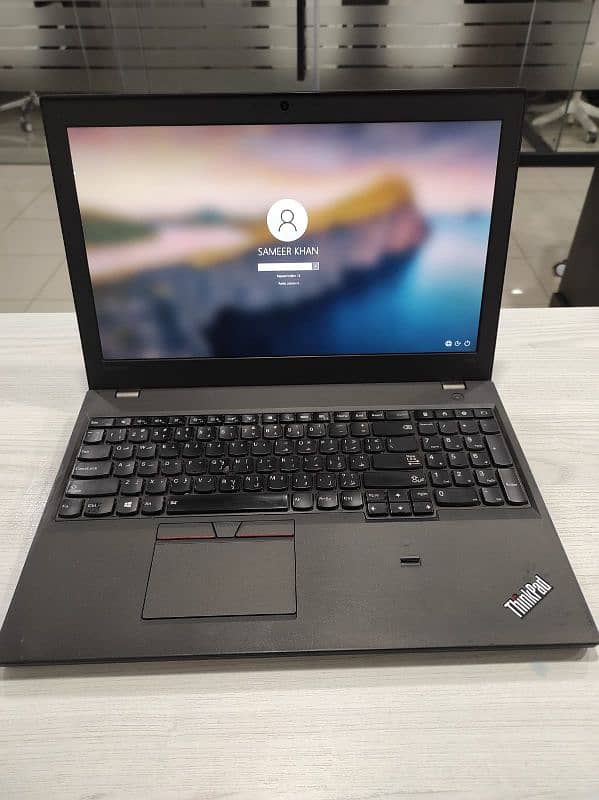 Lenovo p50s core i7.6th gen 12gb+256 GB SSD (2GB NVIDIA CARD)(9/10) 8