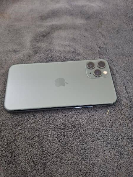 iphone 11 pro ,88/ battery ,pta aprrove 4