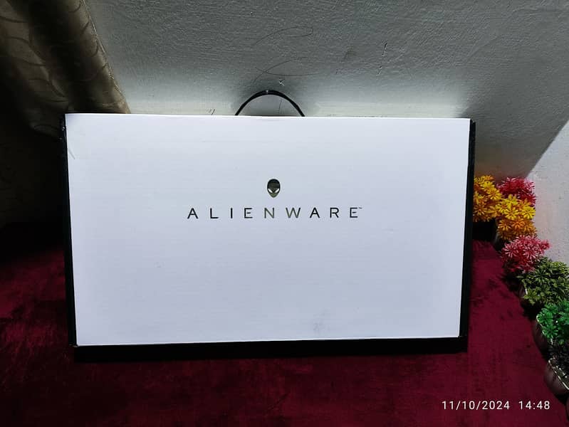 ALIENWARE M16 R2 Laptop with Intel Ultra 9 processor 185H & RTX 4060 0