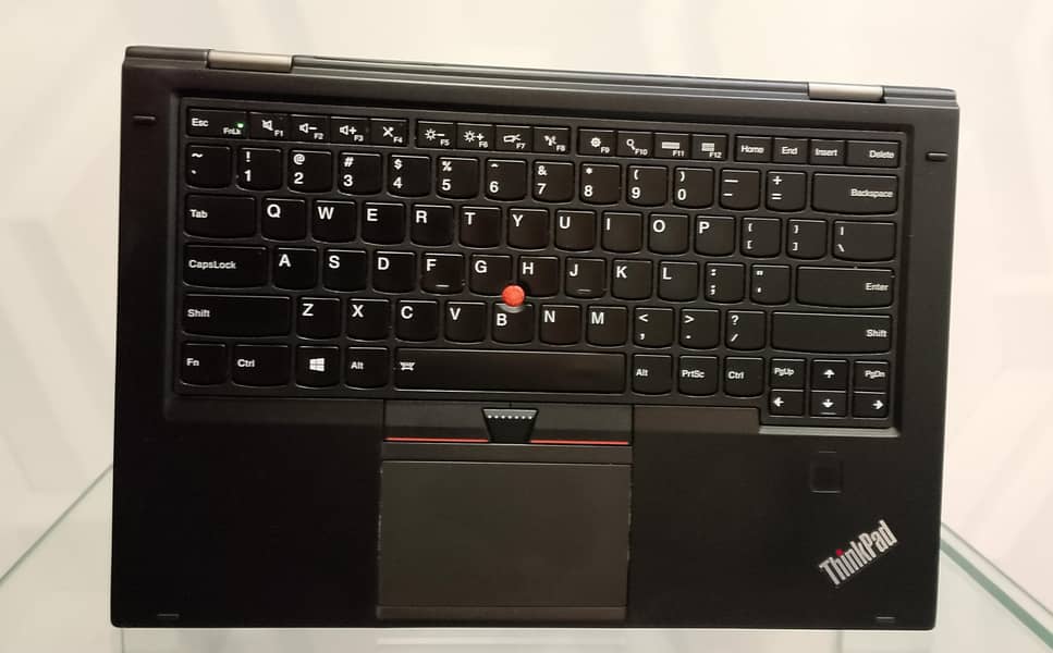 Lenovo X1 Yoga | Core i76th Gen | 16GB  RAM / 256 GB SSD | Laptop 2