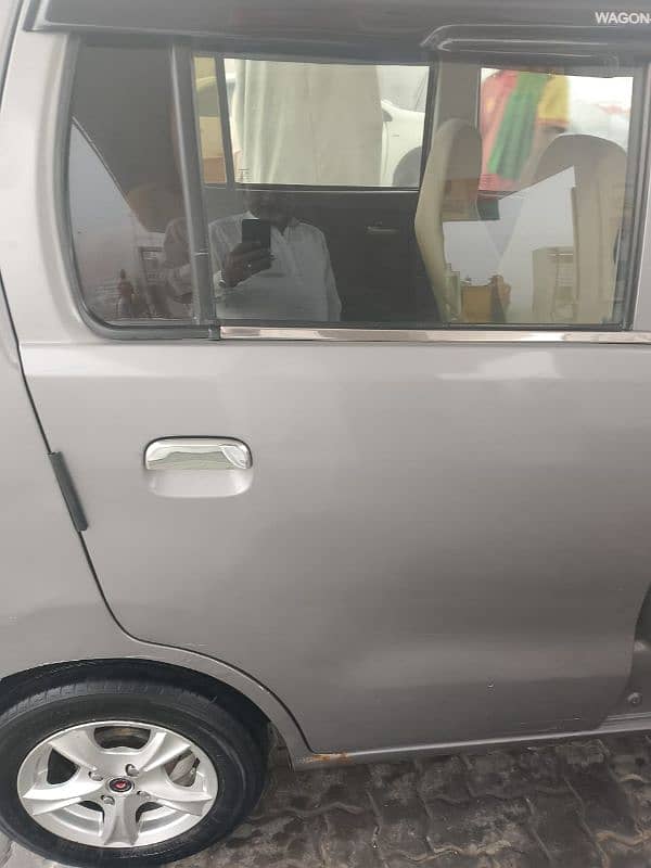 Suzuki Wagon R 2017 9