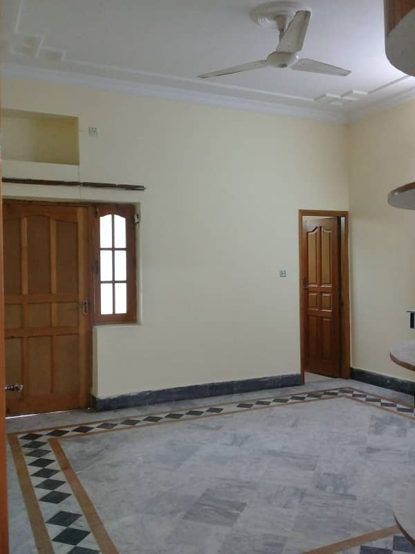 G11 25*50 FULL HOUSE FOR RENT DOUBLE KITCHEN 4 BED 5 BATH MARBLE FLORING 6