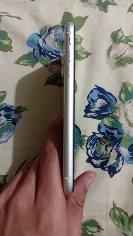 Iphone 11  Sim working (Telenor) 5