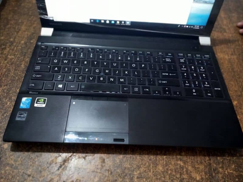 Toshiba laptop with 2gb graphic card 5