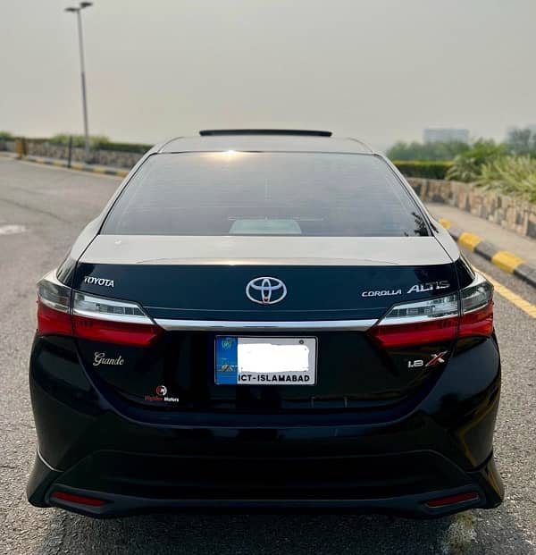 Toyota Altis Grande 2019 15