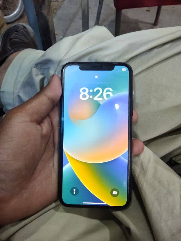 iphone 11 pro 4