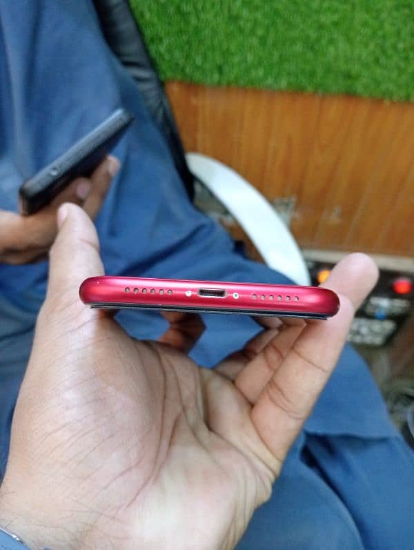 iPhone XR 64gb 3