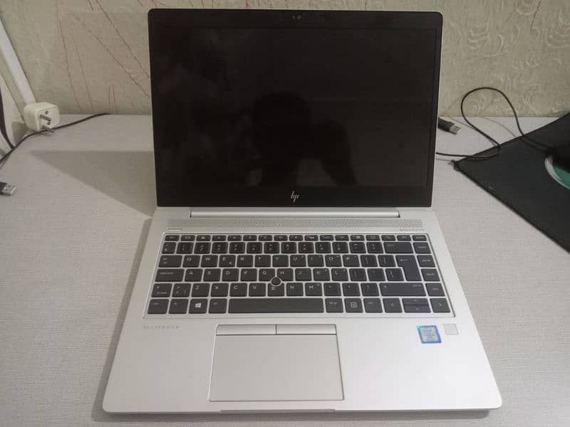 Hp elite book 840 g5 (i5 8th gen v pro) 0