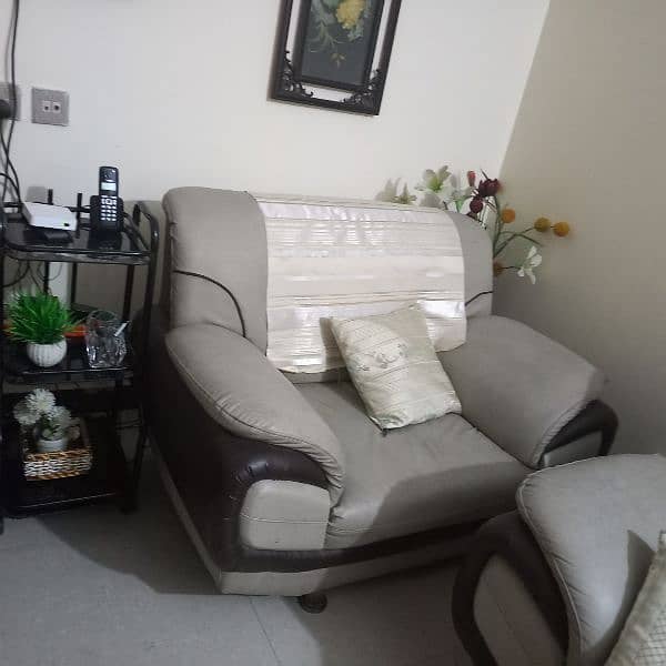 Five seater good condition 2