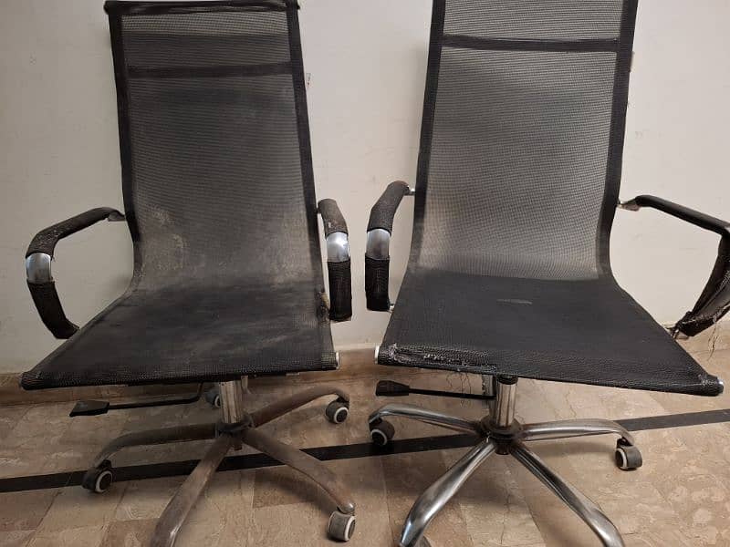 2 computer chairs 1